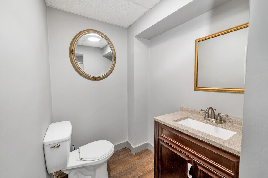 More Photos Of 141 Main St, Alton Storefront Retail Residential For Sale