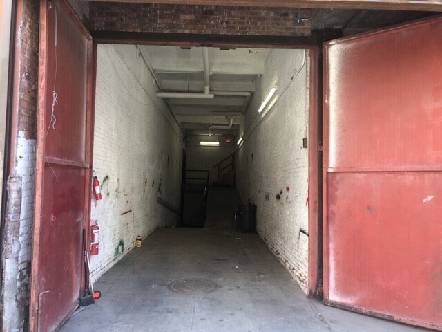 More Photos Of 31-33 School St, Yonkers Warehouse For Lease