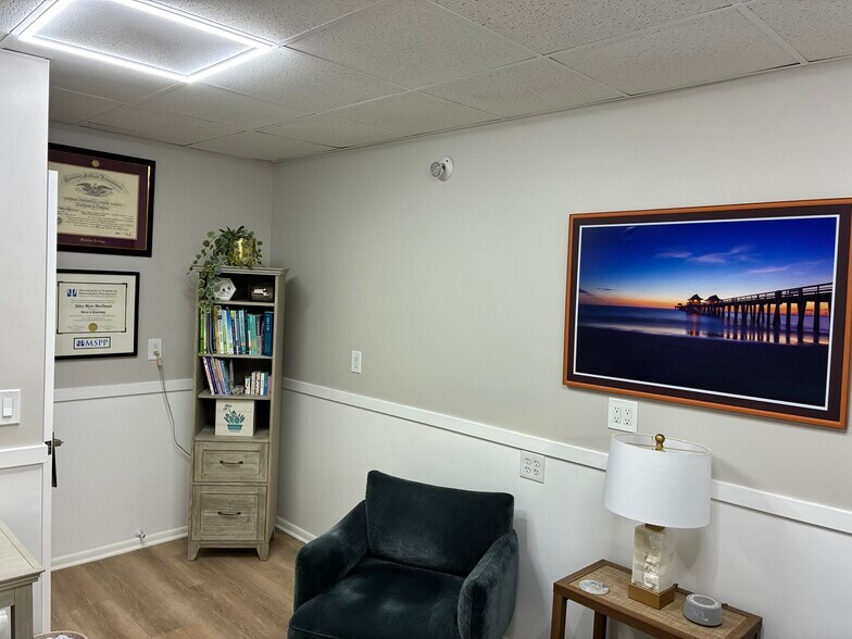 More Photos Of 812 Poole Ave, Hazlet Medical For Sale
