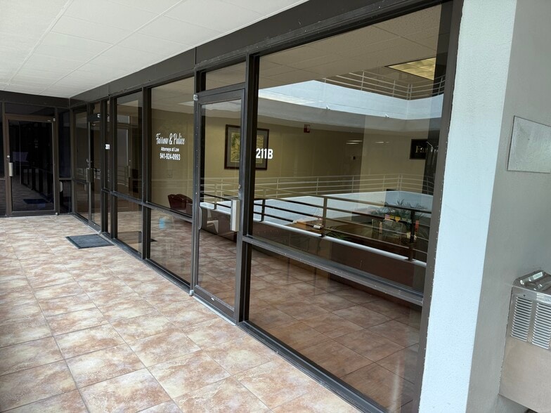 More Photos Of 2477 Stickney Point Rd, Sarasota Office For Sale