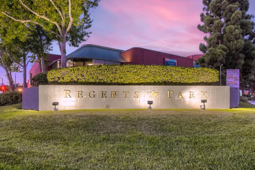 More Photos Of 4150 Regents Park Row, La Jolla Unknown For Lease