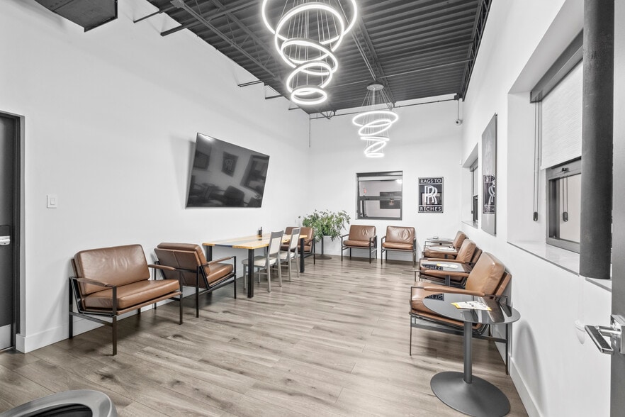 More Photos Of 1529 N 31st Ave, Melrose Park Truck Terminal For Lease