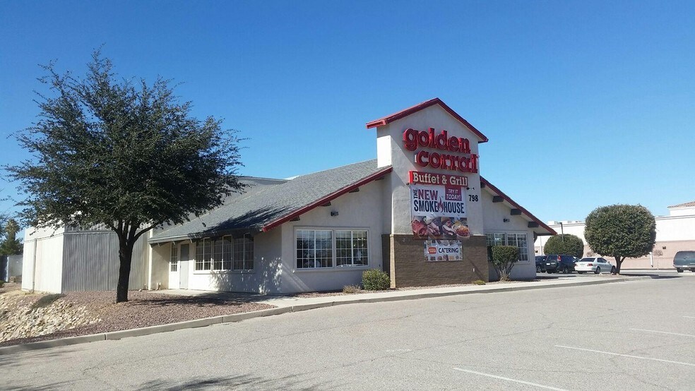 More Photos Of 798 S Highway 92, Sierra Vista Restaurant For Sale