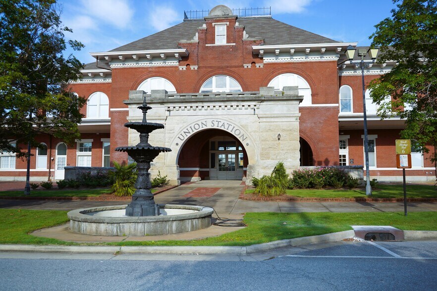 More Photos Of 1200 6th Ave, Columbus Office For Lease