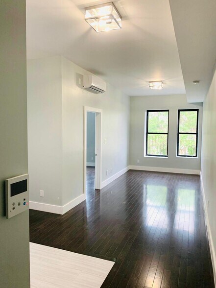 More Photos Of 2850 W 17th St, Brooklyn Apartments For Sale