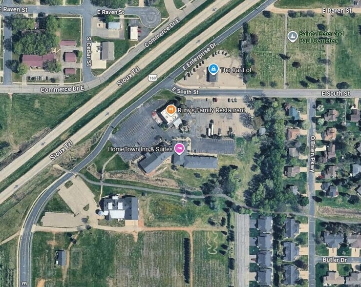 More Photos Of 351 Enterprise Dr E, Belle Plaine Restaurant For Lease