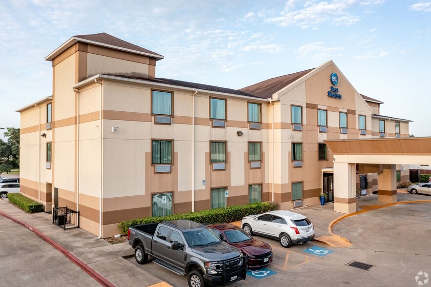 More Photos Of 6229 Richmond Ave, Houston Hotel For Sale