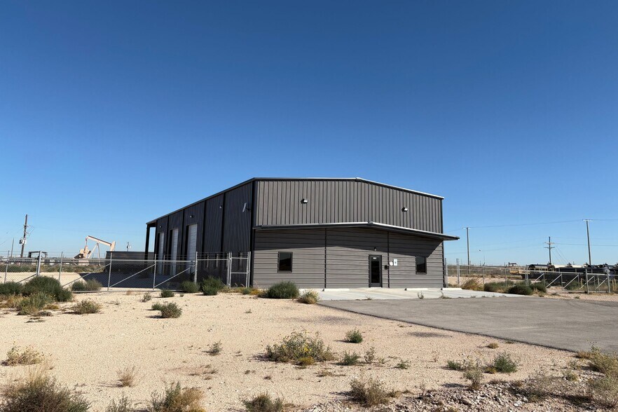 Primary Photo Of 5305 South County Road 1268, Midland Warehouse For Lease