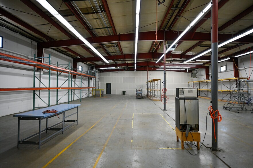 More Photos Of 12430 W Cedar Dr, Lakewood Warehouse For Lease