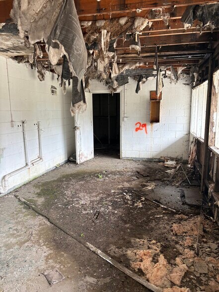 More Photos Of 820-830 Merton Rd, Detroit Apartments For Sale