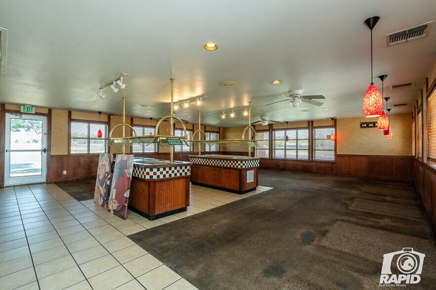 More Photos Of 1425 N Chadbourne St, San Angelo Restaurant For Sale