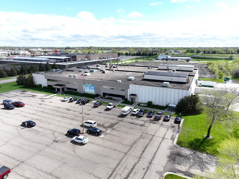 More Photos Of 205 24th Ave SW, Owatonna Distribution For Lease