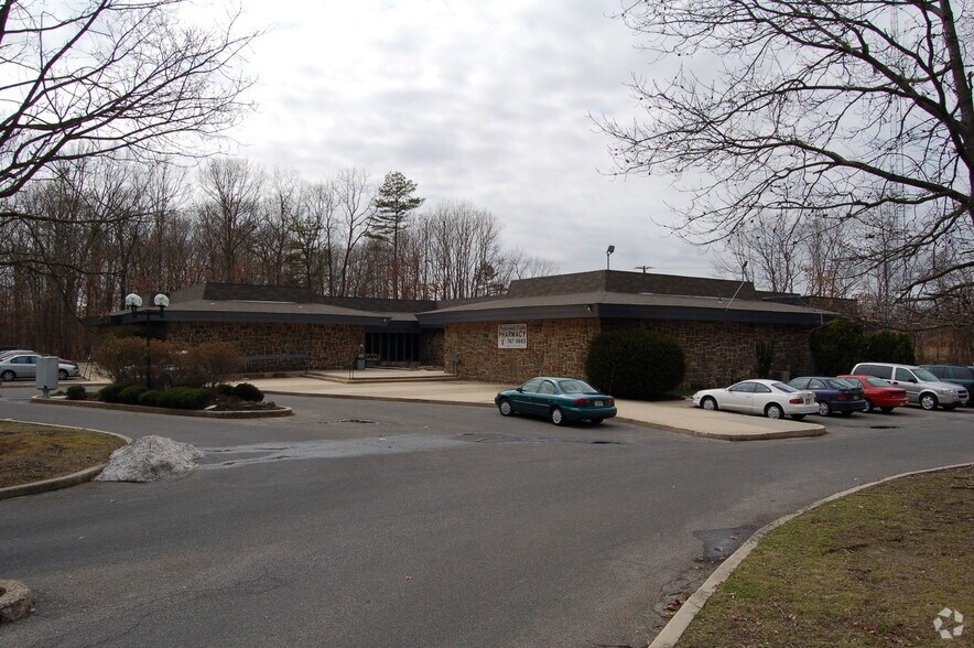 More Photos Of 339 N Route 73, Berlin Medical For Lease