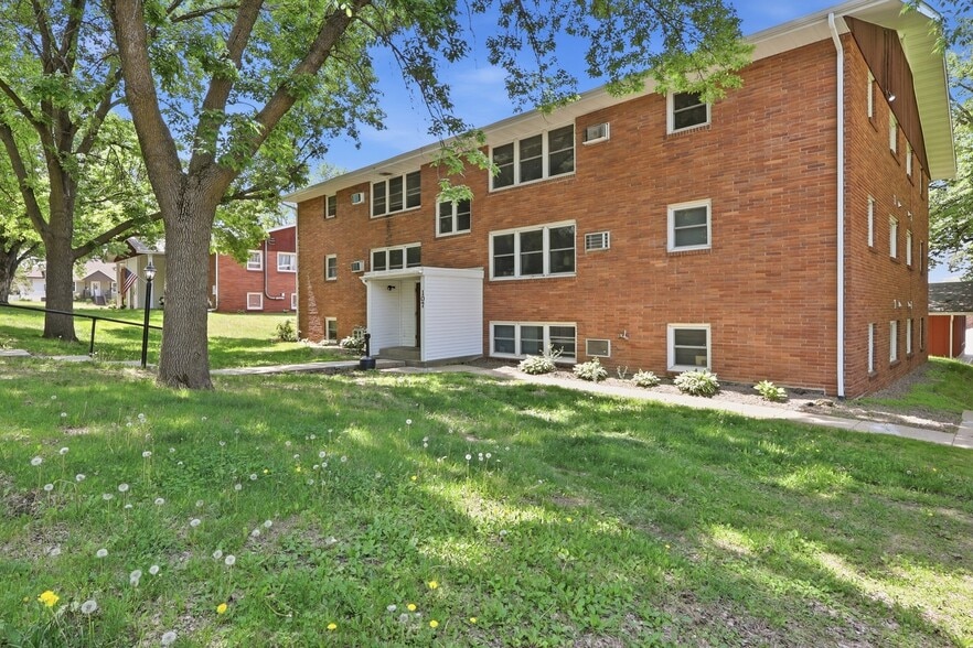 More Photos Of 107 3rd Ave S, Sauk Rapids Multifamily For Sale