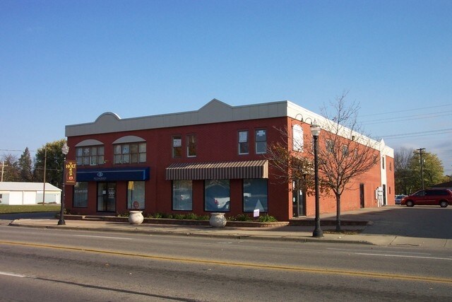 More Photos Of 2018 S Cedar St, Holt Storefront Retail Office For Lease