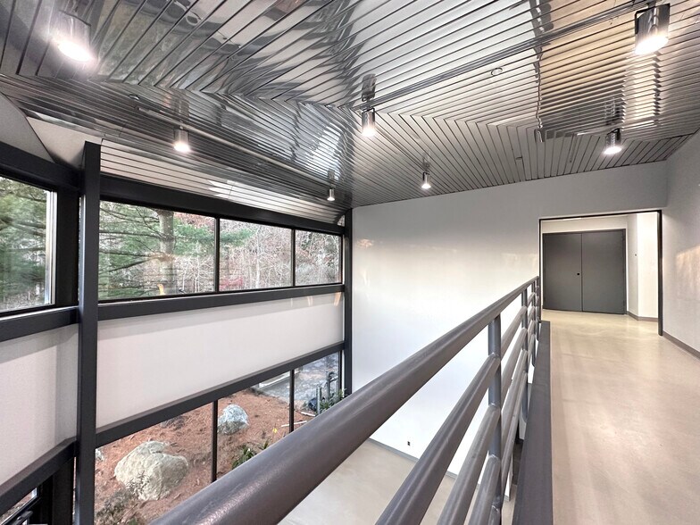 More Photos Of 26 Pearl St, Norwalk Office For Lease