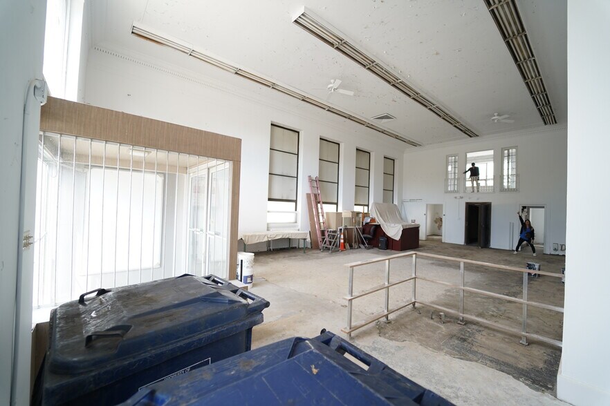 More Photos Of 242 State St, Hackensack Freestanding For Lease
