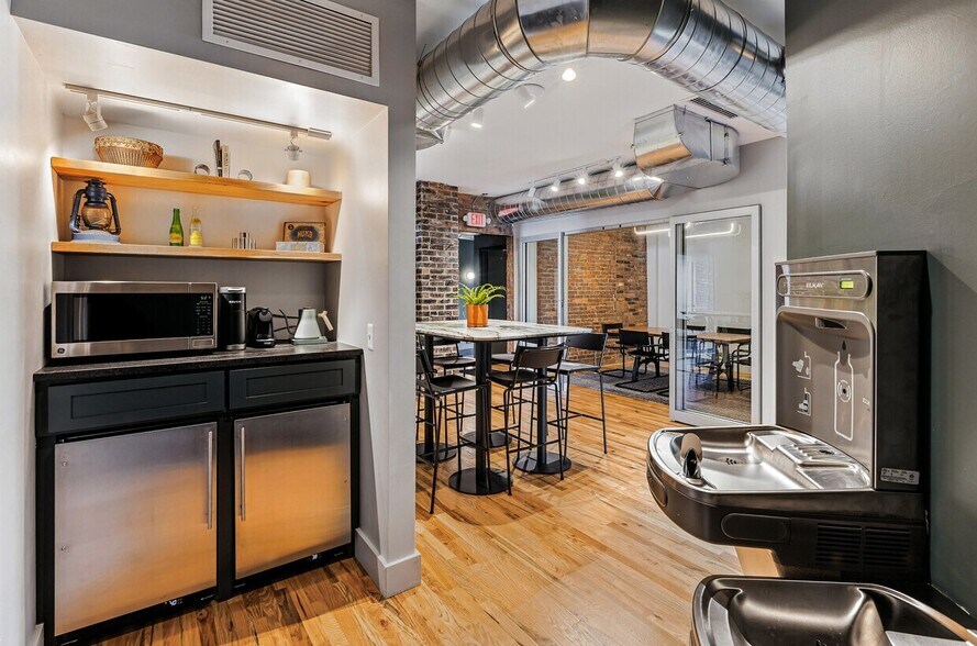 More Photos Of 1459 Bagley St, Detroit Coworking Space