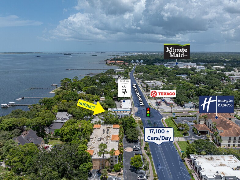 More Photos Of 990 Broadway, Dunedin Restaurant For Lease