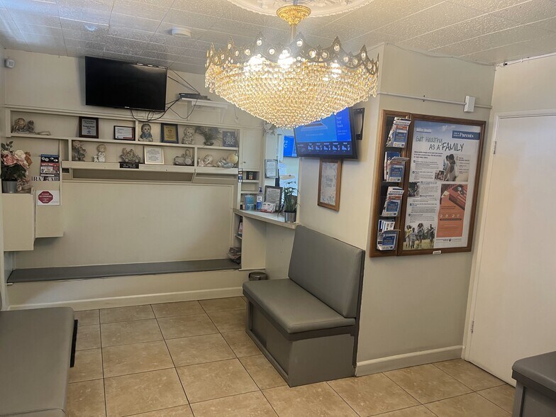 More Photos Of 1741 W Romneya Dr, Anaheim Medical For Lease