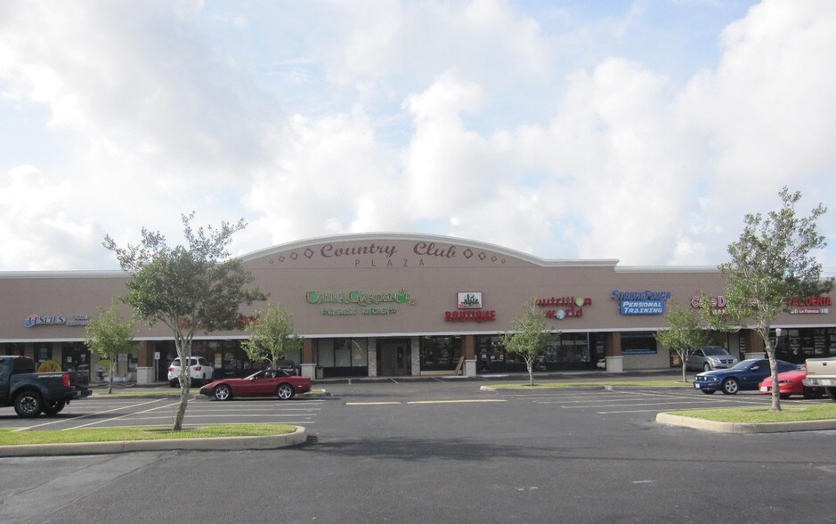 Primary Photo Of 2514-2550 E Broadway St, Pearland Unknown For Lease