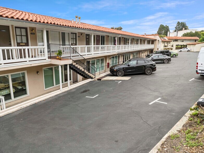 More Photos Of 316-348 Tejon Pl, Palos Verdes Estates Storefront Retail Office For Sale