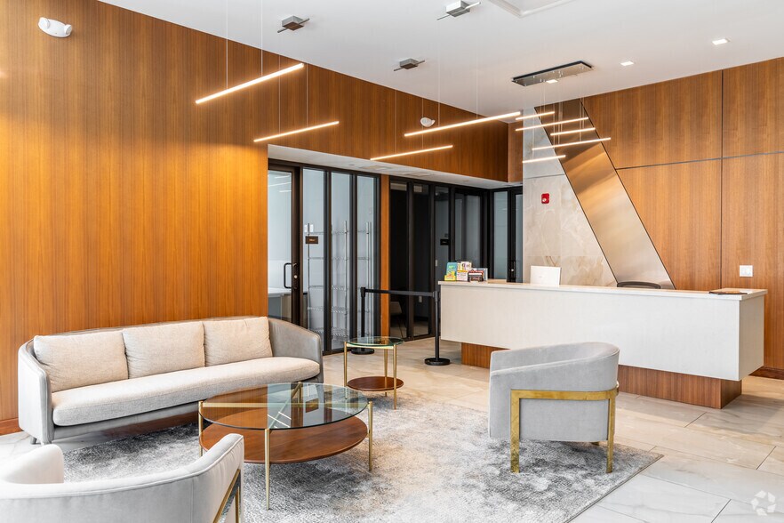 More Photos Of 18 High St, New Haven Apartments For Lease