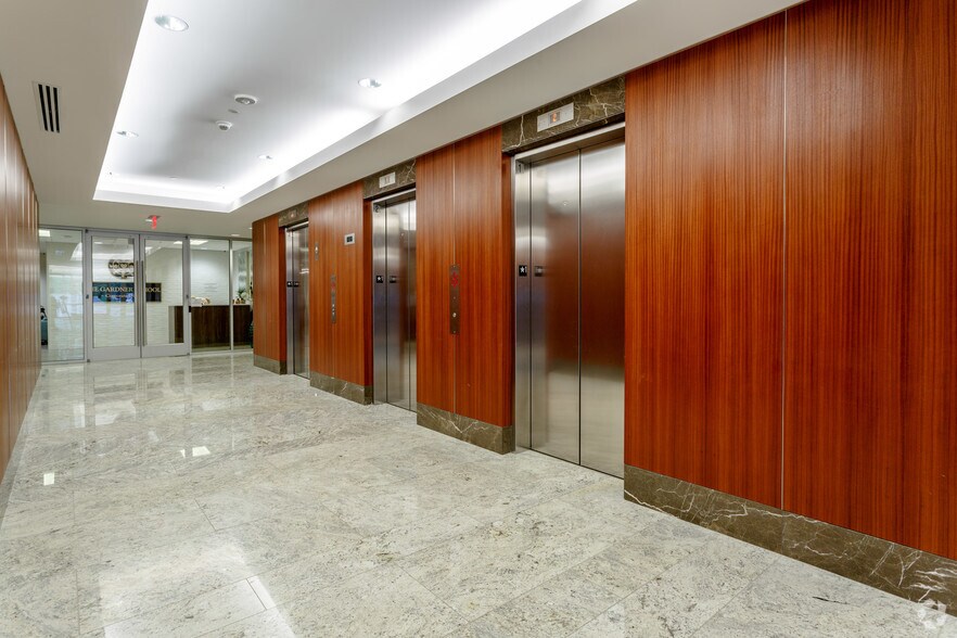 More Photos Of 302 Innovation Dr, Franklin Loft Creative Space For Lease