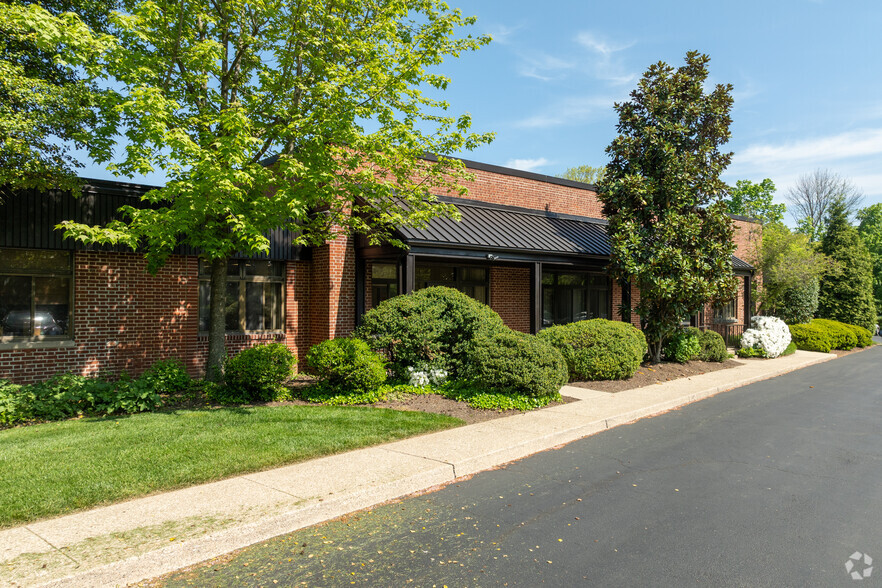 Primary Photo Of 8200 Flourtown Ave, Wyndmoor Medical For Lease