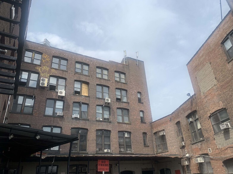 More Photos Of 1027 Grand St, Brooklyn Office For Sale
