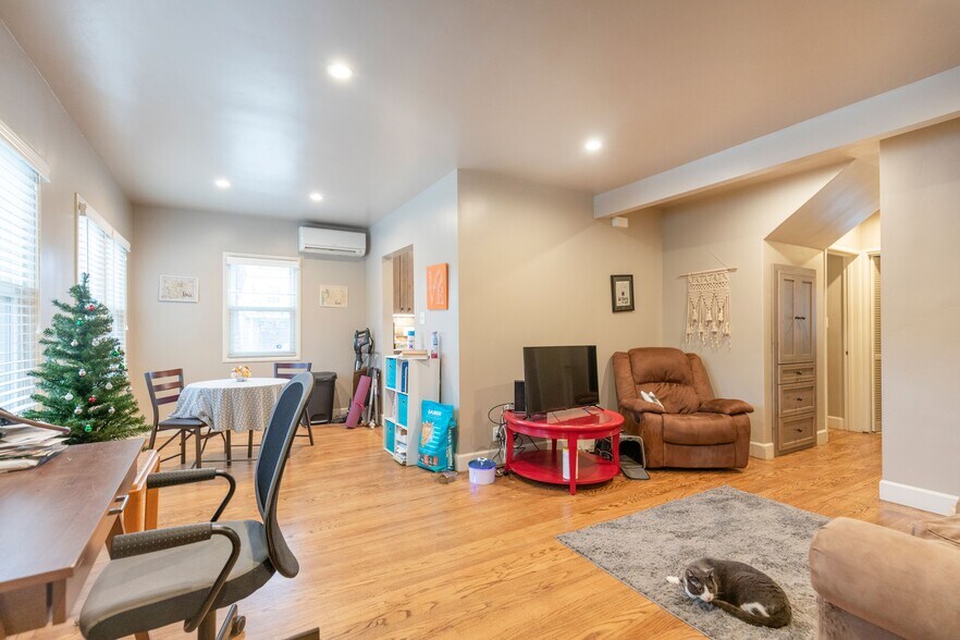 More Photos Of 2229 24th St, Sacramento Apartments For Sale