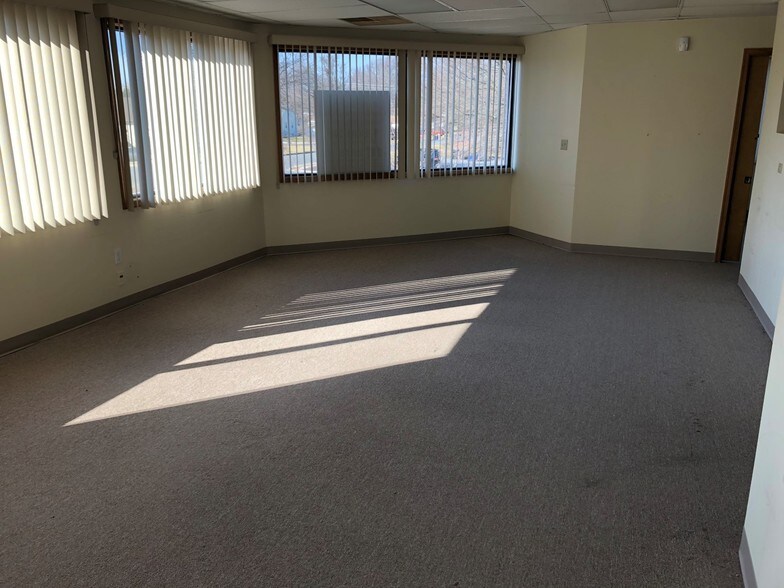 More Photos Of 846 Walker Rd, Dover Loft Creative Space For Sale