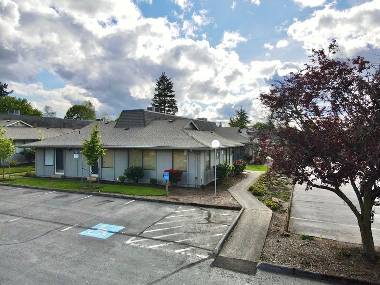 More Photos Of 12724 SE Stark St, Portland Loft Creative Space For Sale