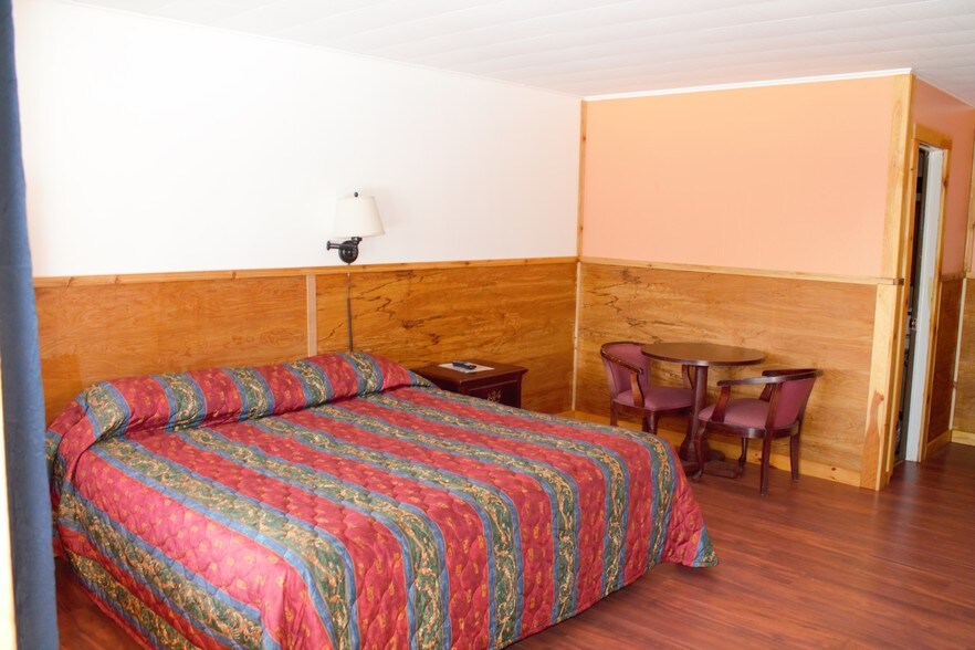 More Photos Of 11899 State Route 4, Whitehall Hotel For Sale