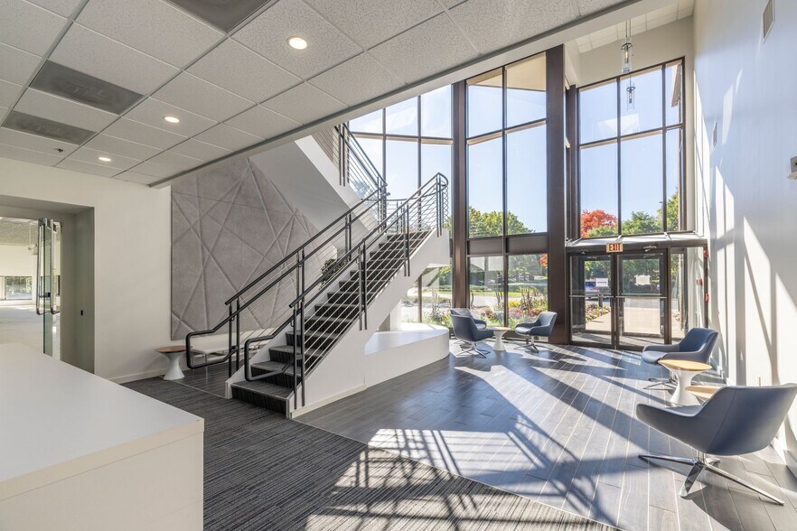 More Photos Of 6 Riverside Dr, Andover Research And Development For Lease