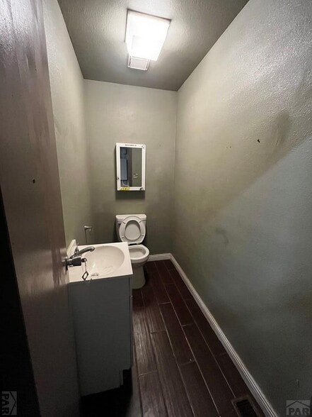 More Photos Of 411-413 E Northern Ave, Pueblo Warehouse For Sale