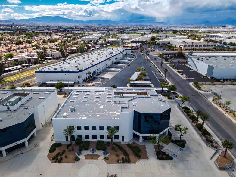 More Photos Of 1525 Pama Ln, Las Vegas Warehouse For Sale