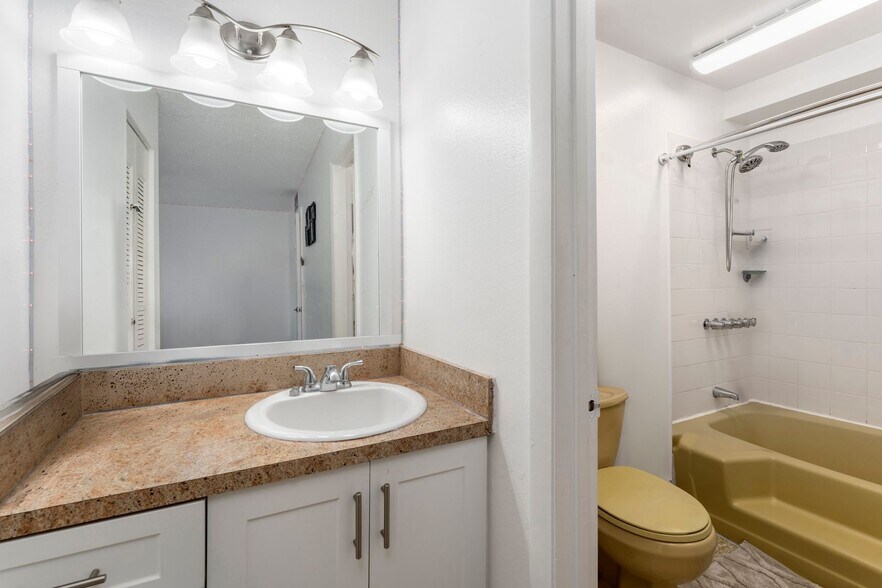 More Photos Of , Hialeah Multifamily For Sale