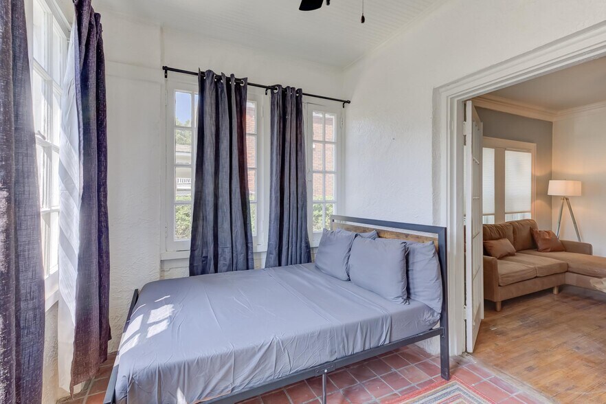 More Photos Of 196 N Auburndale St, Memphis Apartments For Sale