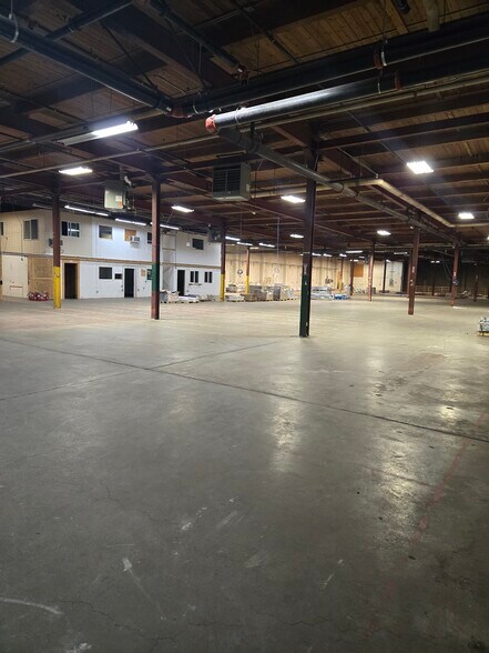 More Photos Of 1600 North Ave W, Missoula Warehouse For Lease