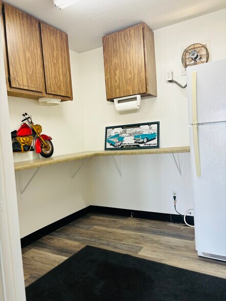 More Photos Of 2217 E Main St, Mesa Freestanding For Lease