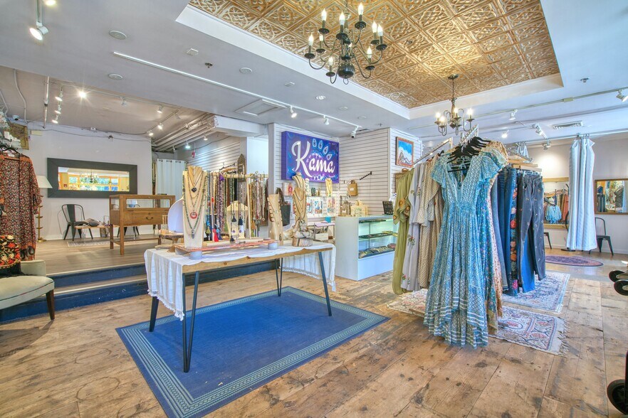 More Photos Of 1909 9th St, Boulder Storefront Retail Residential For Lease