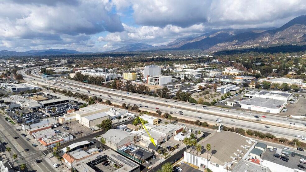 More Photos Of 31 Fulton Ave, Pasadena Light Manufacturing For Sale