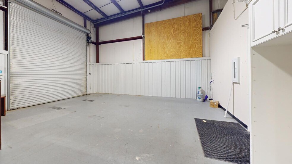 More Photos Of 430 Winkler Dr, Alpharetta Light Manufacturing For Sale