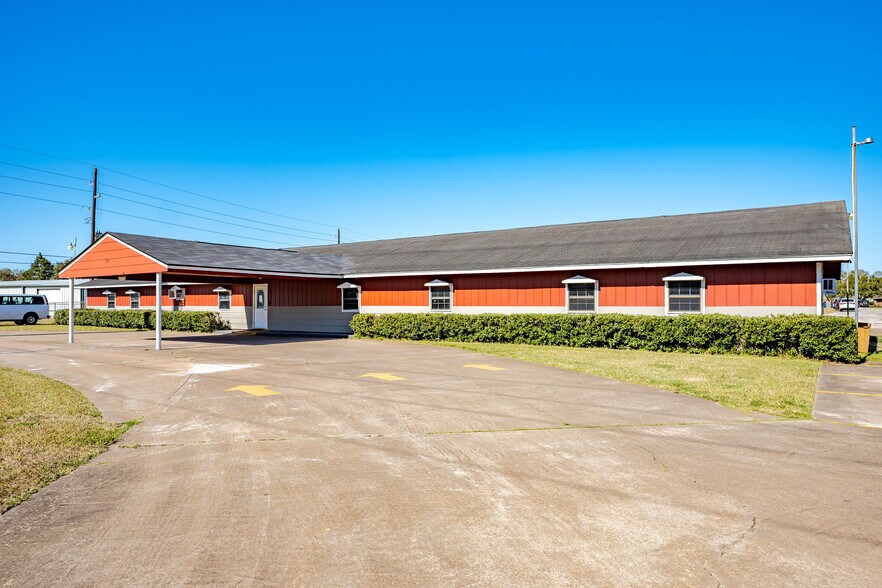More Photos Of 5111 Powerline Rd, Richmond Daycare Center For Sale