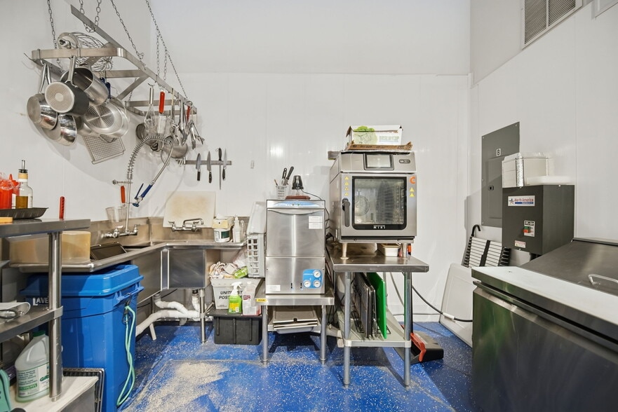 More Photos Of 300 Mason Ave, Cape Charles Apartments For Sale