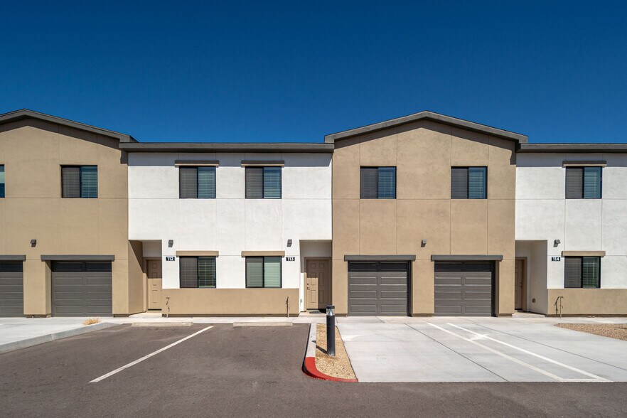 More Photos Of 8246 N 61st Ave, Glendale Apartments For Sale