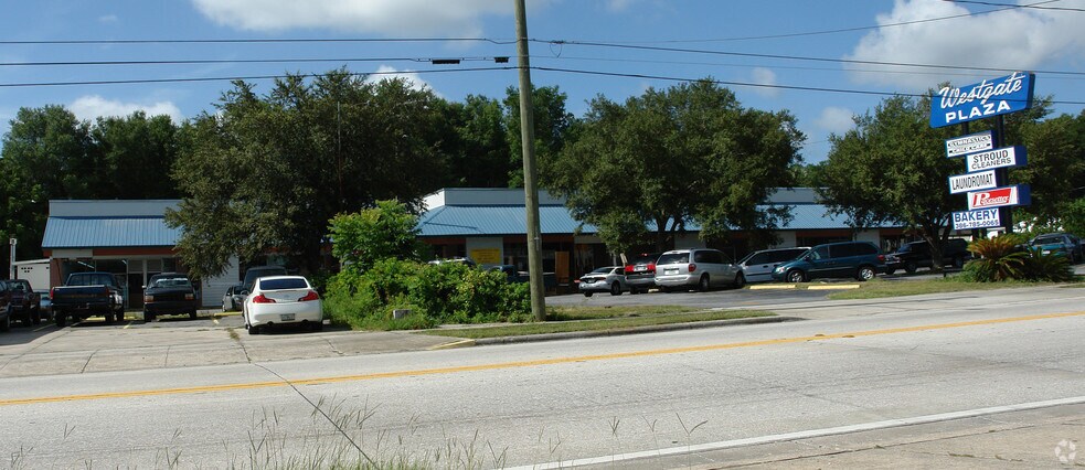 Primary Photo Of 650 W New York Ave, Deland Storefront For Lease