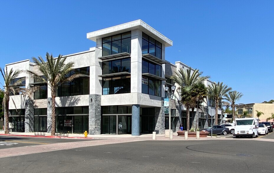 Primary Photo Of 401 Main St, Huntington Beach Storefront Retail Office For Lease