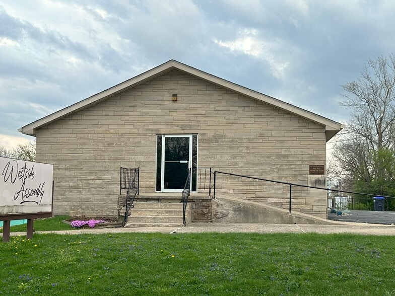 More Photos Of 1409 W Kirkwood Ave, Bloomington Religious Facility For Sale